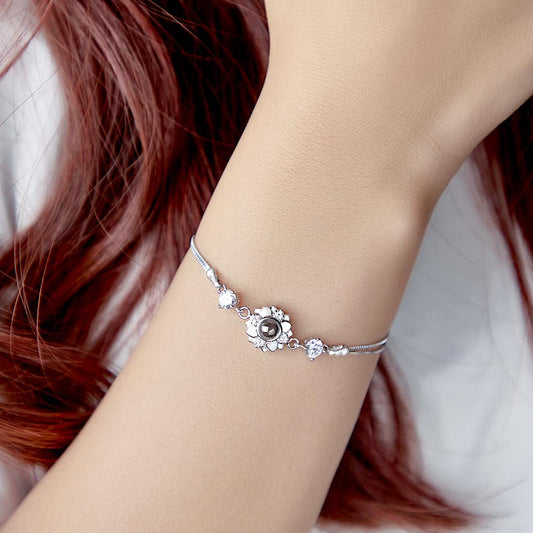 Silver flower projection bracelet, romantic gift for girlfriend, unique flower design.